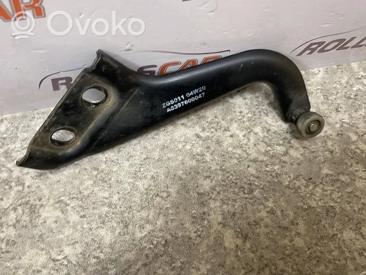 Mercedes-Benz Vito Viano W639 Sliding door upper roller guide/hinge A6397600047