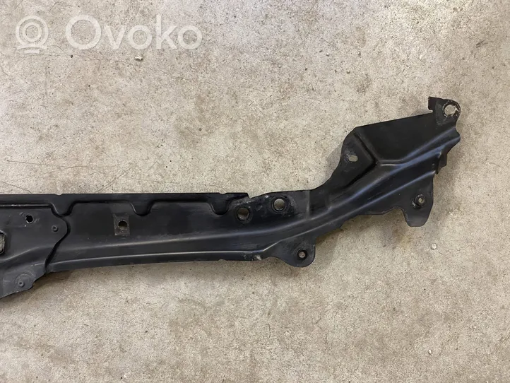 BMW 5 E60 E61 Radiatoru paneļa augšējā daļa (televizors) 51647163462