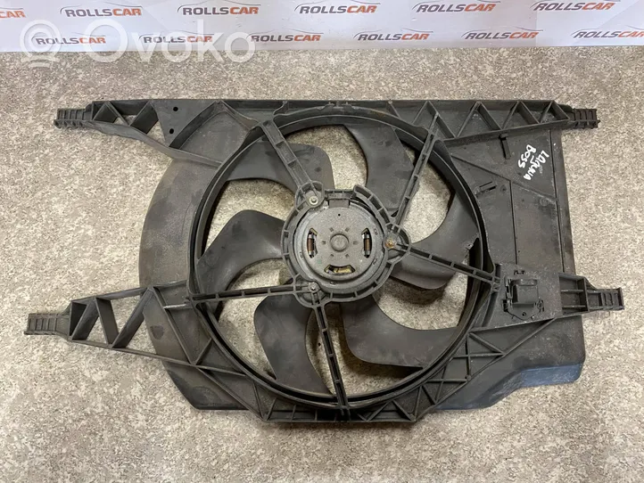 Renault Laguna II Ventilateur de refroidissement de radiateur électrique 1831063000