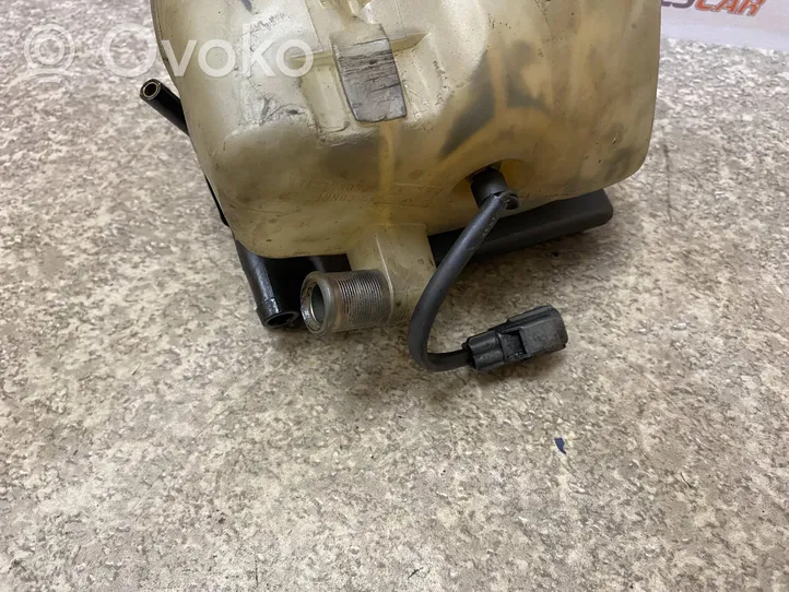 Volvo S60 Serbatoio di compensazione del liquido refrigerante/vaschetta 8683455