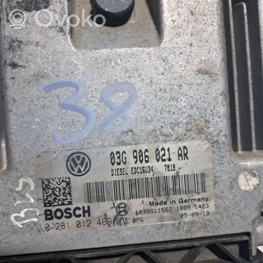 Volkswagen Caddy Calculateur moteur ECU 03G906021AR