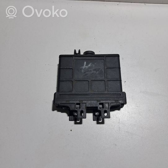 Volkswagen Bora Module de contrôle de boîte de vitesses ECU 01M927733FA