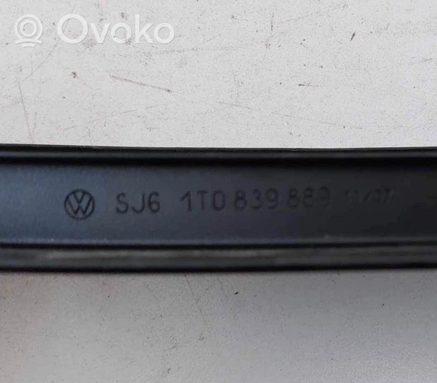 Volkswagen Touran I Galinio slenksčio apdaila (išorinė) 1T0839889