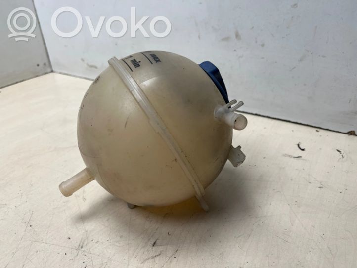 Per VW T4 Transporter 2.4D 2.5D Tubo Radiatore Inferiore Acqua Fredda 074121051G - Foto 5