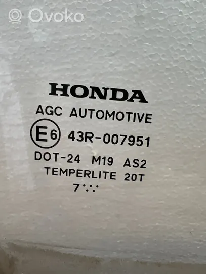 Honda Civic Vetro del finestrino della portiera anteriore - quattro porte 43R007951