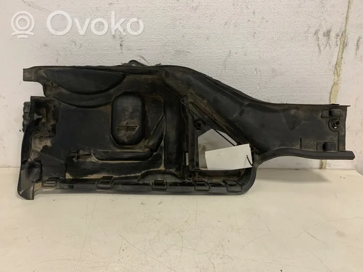 BMW 5 E60 E61 Ohjaamon sisäilman mikrosuodattimen runko (osa) 6921601