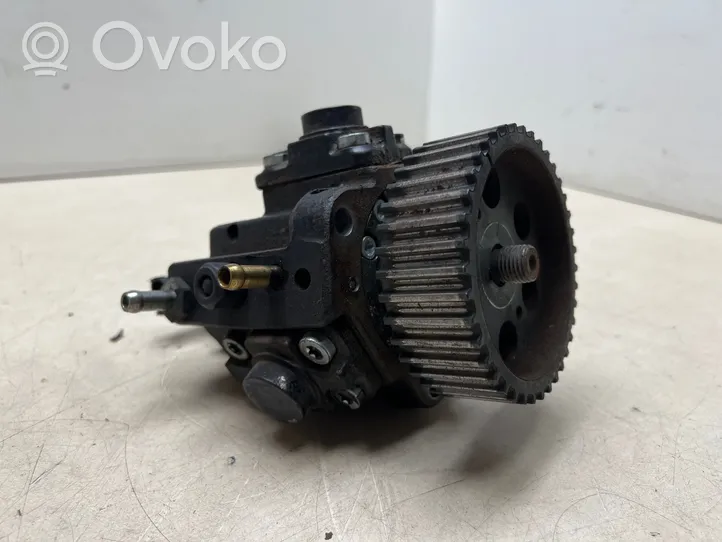 Opel Insignia A Fuel injection high pressure pump 55571005