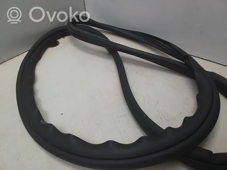 Honda Civic Rubber seal front door window/glass 