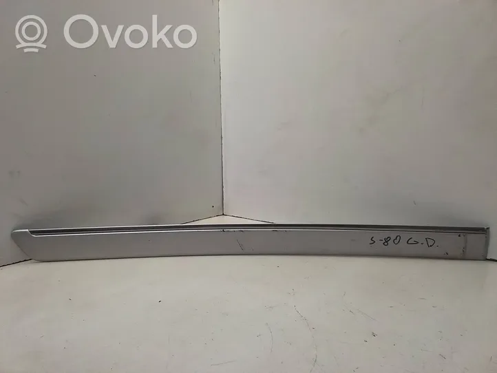 Volvo S80 Takaoven lista (muoto) 8658937