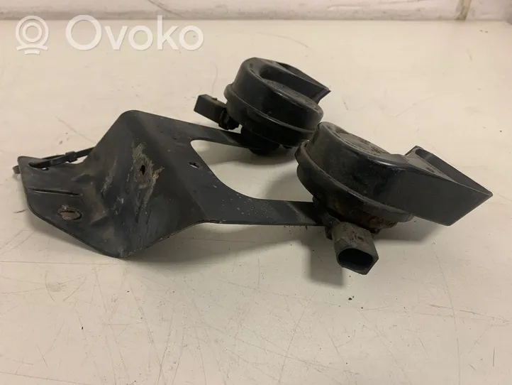 Audi A6 S6 C6 4F Horn signal 703881165