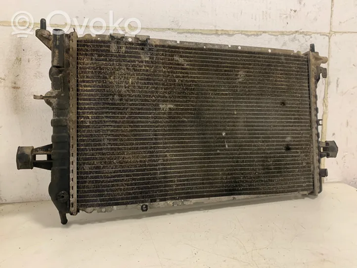 Opel Zafira A Radiateur de refroidissement 09157937