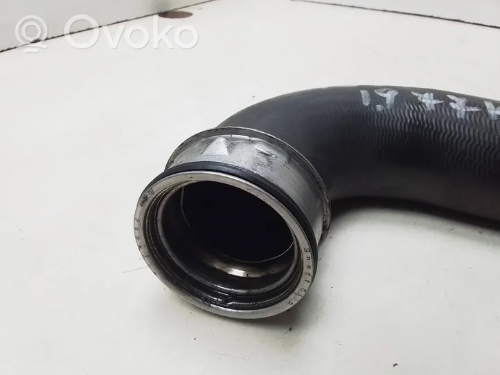 Volkswagen Touran I Air intake hose/pipe 