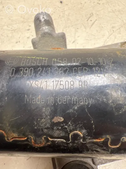 Ford Focus Motor y varillaje del limpiaparabrisas delantero XS4117508BB