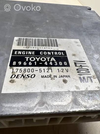 Toyota Avensis Verso Sterownik / Moduł ECU 8966144300