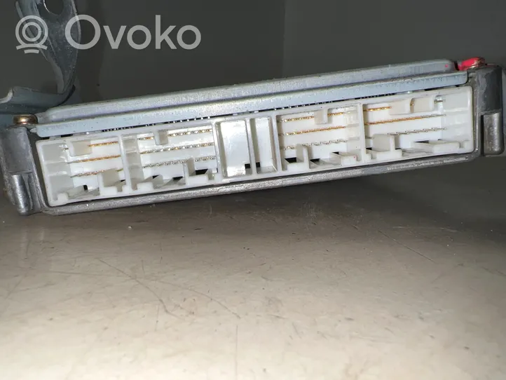 Toyota Avensis Verso Sterownik / Moduł ECU 8966144300