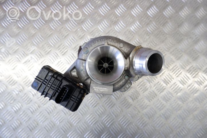 BMW 5 G30 G31 Turboahdin 8579212