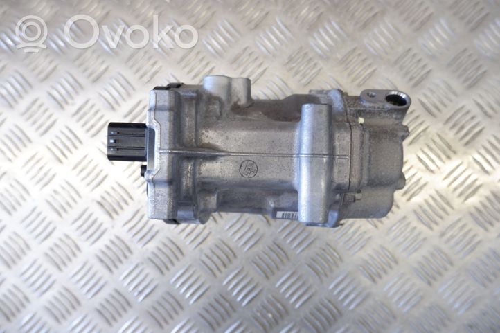 Toyota Yaris Cross Compresseur de climatisation 88370K0010