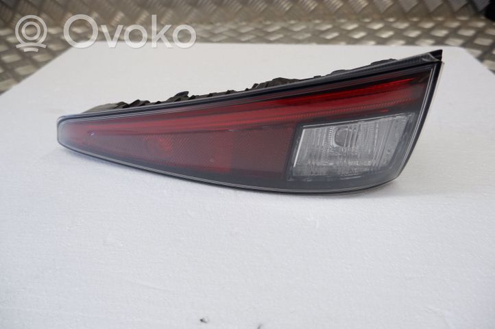 Toyota Prius (XW50) Задний фонарь в кузове 8158047010