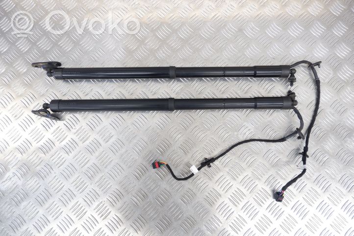 Volkswagen Touareg II Tailgate strut 7P6827851C