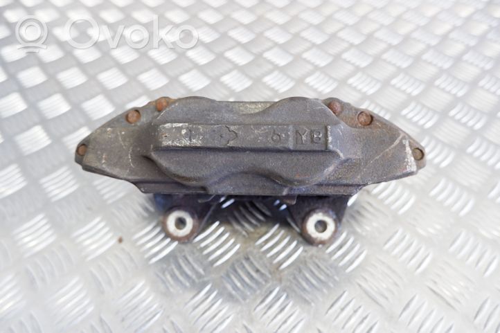 Toyota Land Cruiser (J120) Priekinis suportas 4775060130