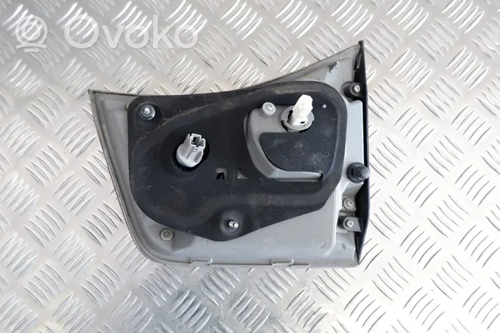 Lexus RX 330 - 350 - 400H Takaluukun takavalot 8159148060