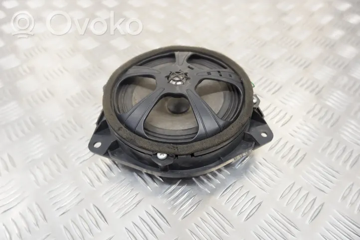 Lexus RX 330 - 350 - 400H Takaoven kaiutin 861600W570