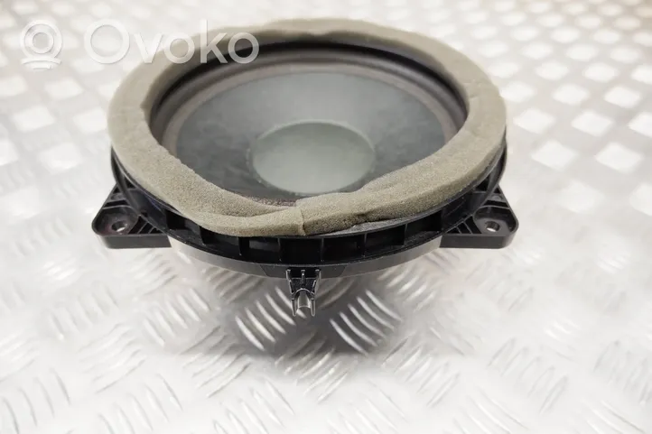 Toyota Highlander XU70 Subwoofer-bassokaiutin 861500E060