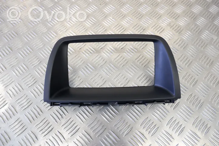 Mazda CX-5 Cadre, panneau d'unité radio / GPS KD4555231