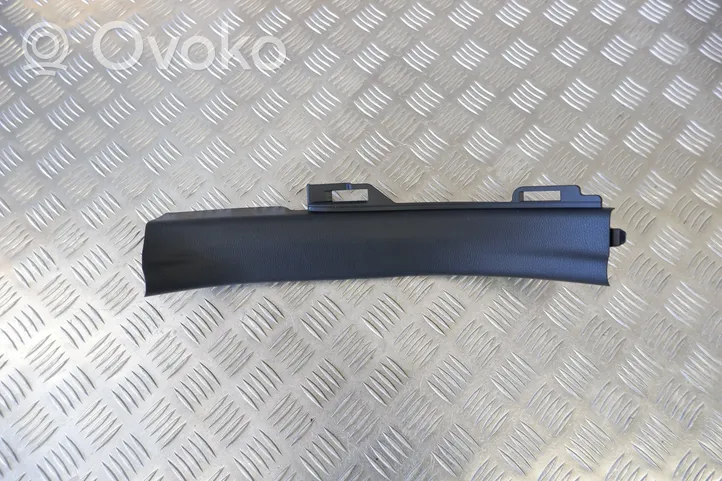 Toyota Yaris XP210 Takaoven kynnyksen suojalista 67918K0040