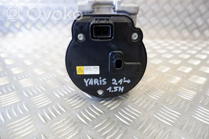 Toyota Yaris XP210 Ilmastointilaitteen kompressorin pumppu (A/C) 88370K0010