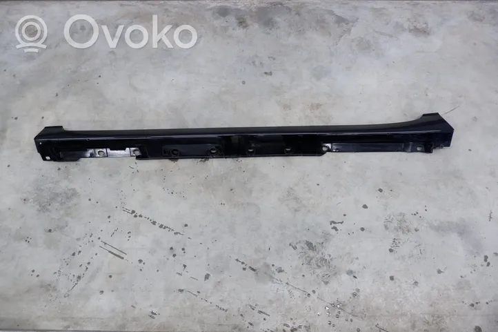 Toyota Prius (XW30) Sottoporta 7586047010