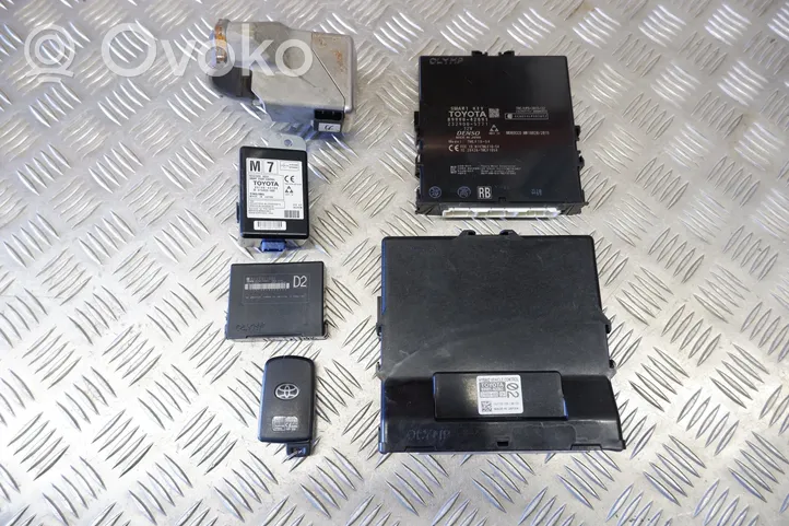 Toyota RAV 4 (XA40) Kit centralina motore ECU e serratura 8999042091