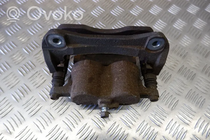 Toyota RAV 4 (XA40) Pinza del freno anteriore 4773048150