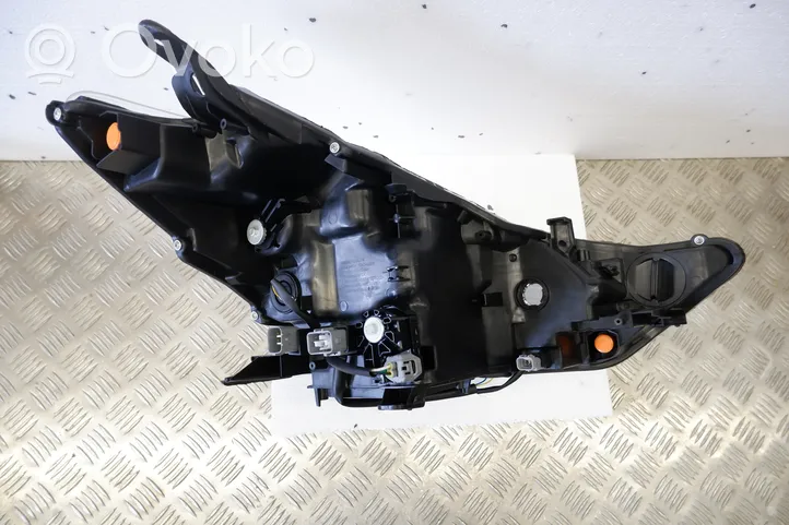 Toyota Prius+ (ZVW40) Lampa przednia 8107047680