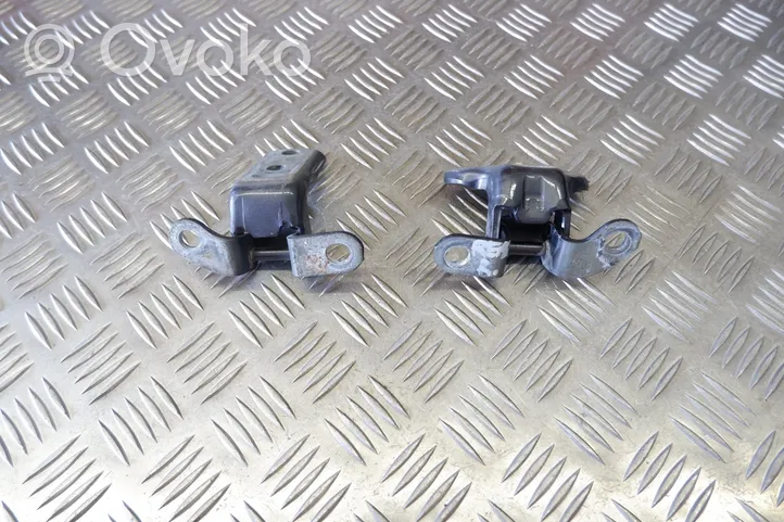 Toyota Prius+ (ZVW40) Kit de charnières de porte arrière 6875020122