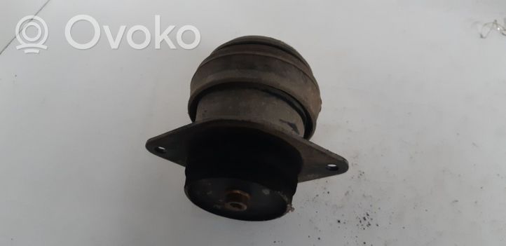 Volkswagen Golf III Support de moteur, coussinet 1H0199625