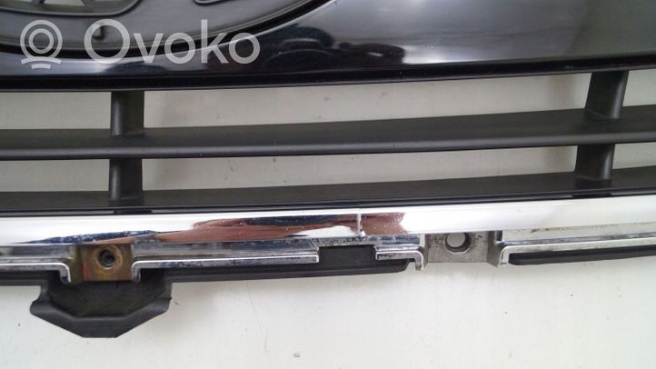 Hyundai H-1, Starex, Satellite Grille calandre supérieure de pare-chocs avant 865614H500