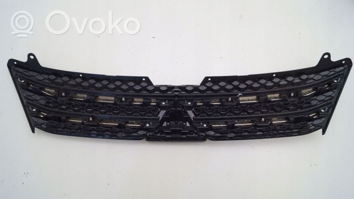 Mitsubishi Eclipse Cross Grille calandre supérieure de pare-chocs avant 7450B048