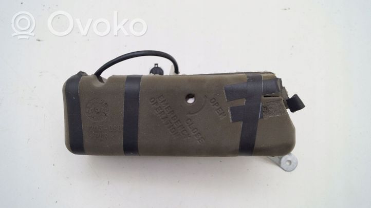 Volkswagen Golf VI Convertible roof hydraulic pump 90000139911