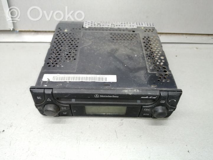 Mercedes-Benz CLK A208 C208 Radio/CD/DVD/GPS-pääyksikkö A1708200386