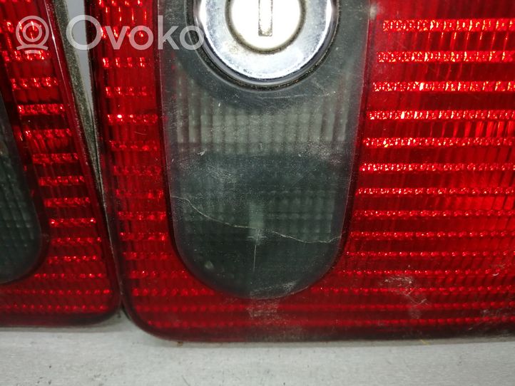 Audi A8 S8 D2 4D Set di luci posteriori 4D0945094G