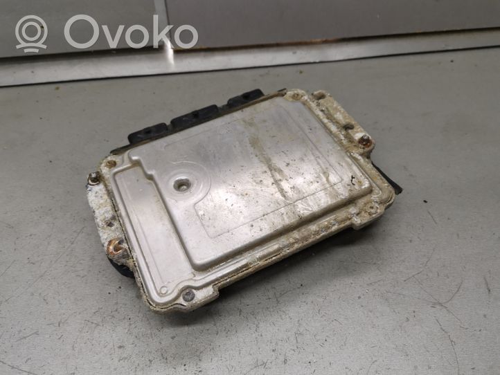 Mazda 3 I Calculateur moteur ECU 0281011534