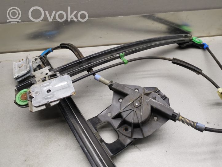 Volkswagen Golf III Front door manual window regulator 1H0837402