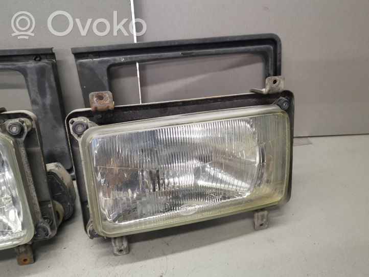 Volkswagen I LT Lampy przednie / Komplet 281941752D