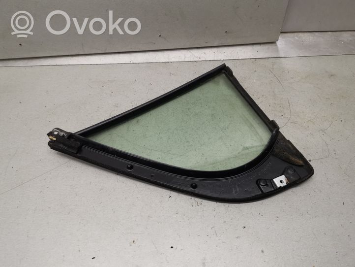 Honda Legend III KA9 Rear vent window glass 