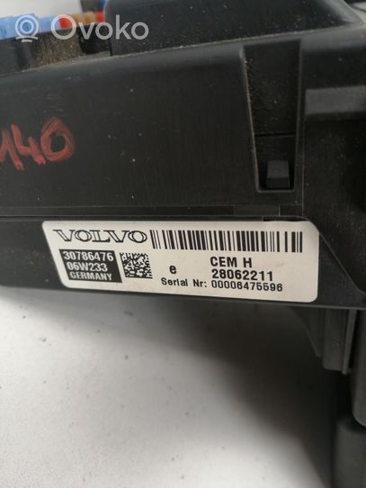 Volvo XC90 Fuse module 30786476