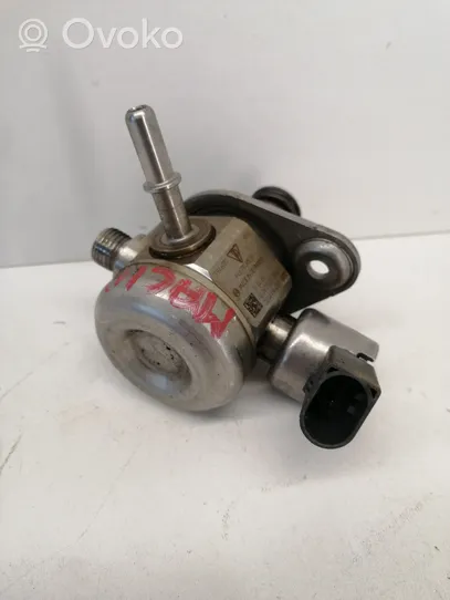 Porsche Macan Fuel injection high pressure pump 94611031561