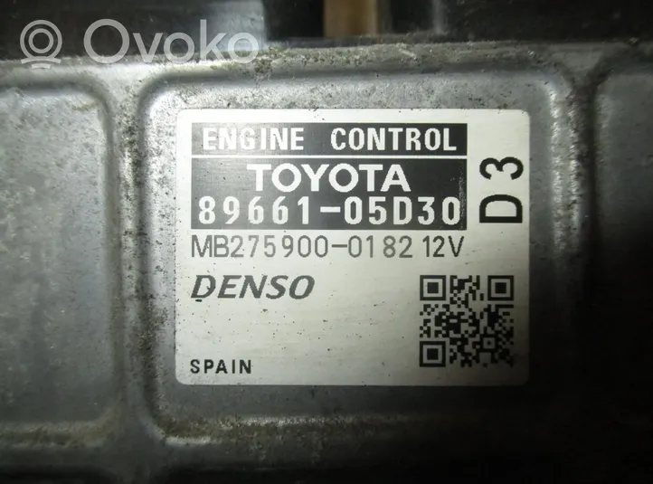 Toyota Avensis T270 Variklio valdymo blokas MB2759000182