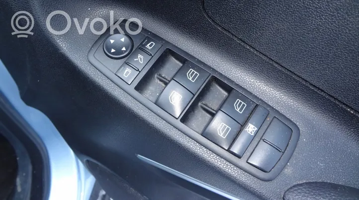 Mercedes-Benz ML W164 Przyciski szyb 03728360