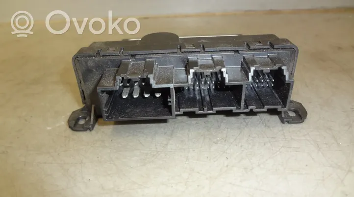 Jeep Grand Cherokee (WK) Oven ohjainlaite/moduuli F00HJ00182